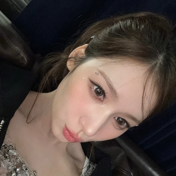 充滿粉絲愛意的Sana (TWICE)人氣照片