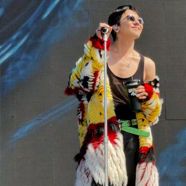 充满粉丝爱意的G-DRAGON (BIGBANG)人气照片