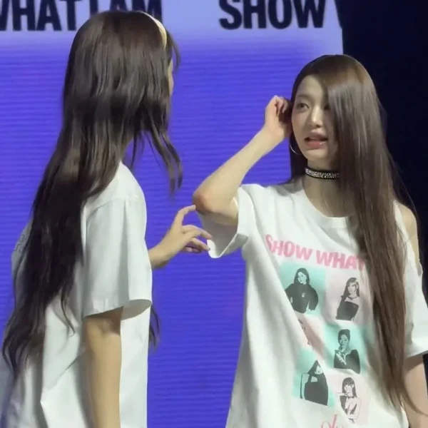 Top Photo Full of IVE Love