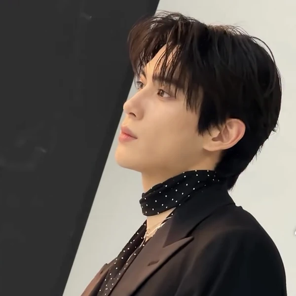 Top Photo Full of Taeyang (SF9) Love