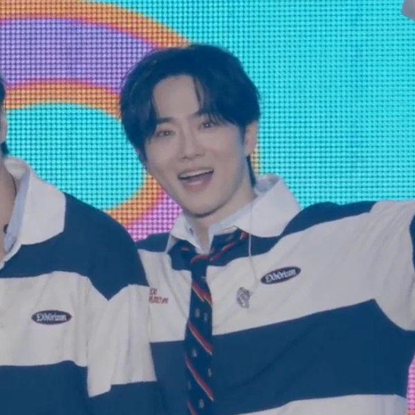 今天最受喜爱的Suho (EXO)