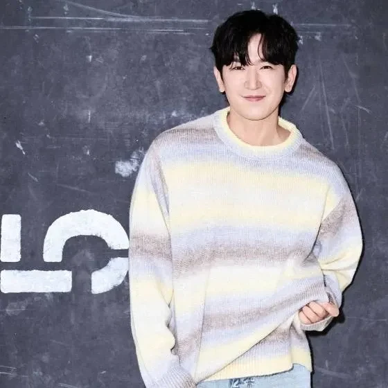 Popular profile image of Lee Minwoo (SHINHWA) selected by votes