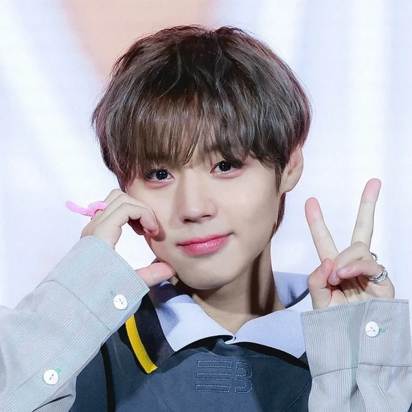 Best moment chosen by Park Jihoon fandom