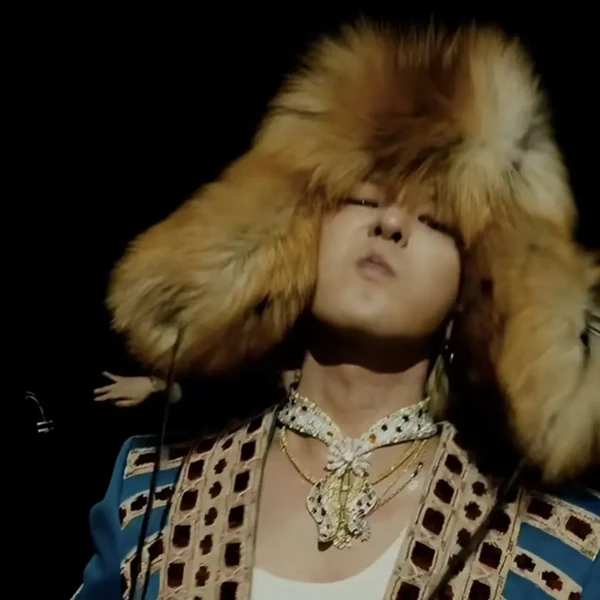 Today's Most Loved G-DRAGON (BIGBANG)