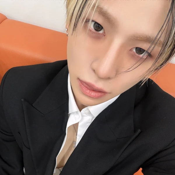Fans' Pick: Best Moment of Jiho (AMPERS&ONE)