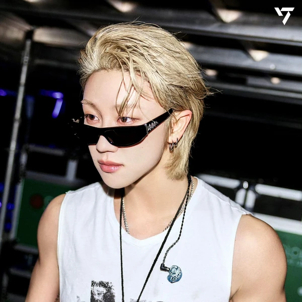 Signature photo of The 8 (SEVENTEEN) capturing their charm