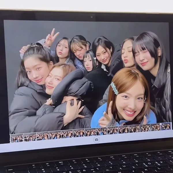 充滿粉絲愛意的TWICE人氣照片