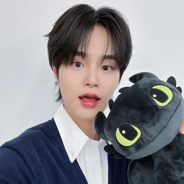 오늘 가장 사랑받은 AB6IX의 모습