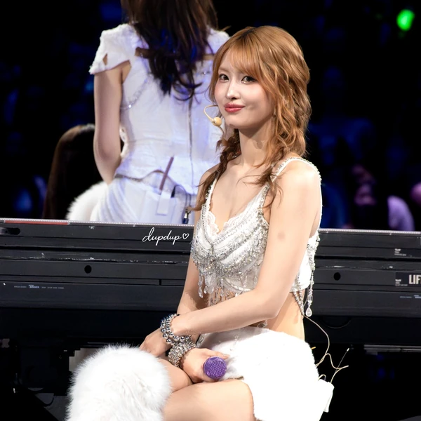 今日最受喜愛的Momo (TWICE)