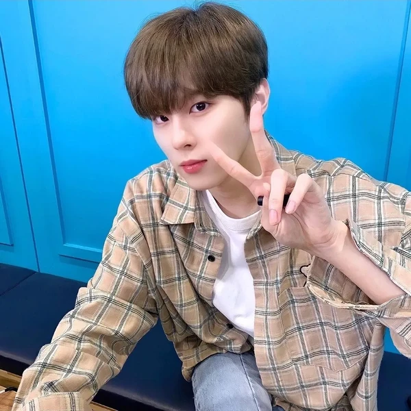 오늘 가장 사랑받은 김우석의 모습