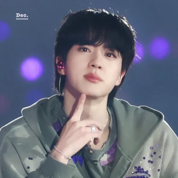 Momen Terbaik Jin (BTS) Pilihan Penggemar