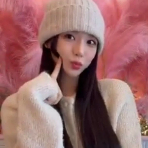 오늘 가장 사랑받은 SECRET NUMBER의 모습