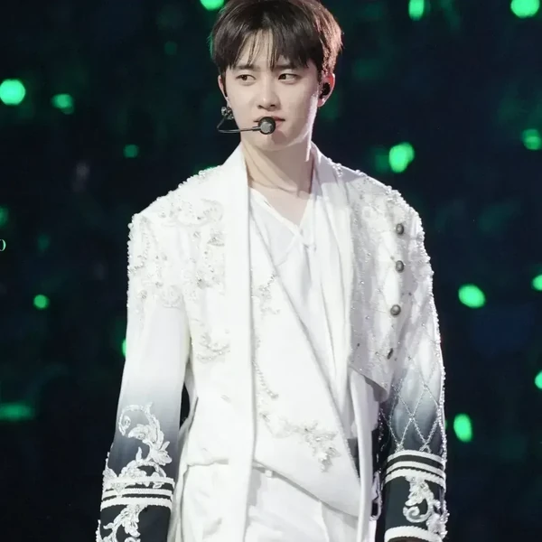 디오 (EXO) 팬심 가득한 인기 사진