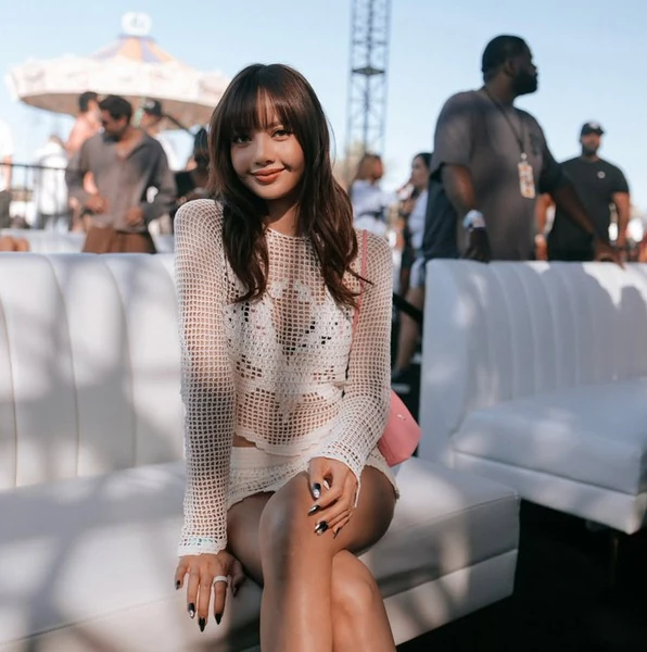 Momen Terbaik Lisa (BLACKPINK) Pilihan Penggemar