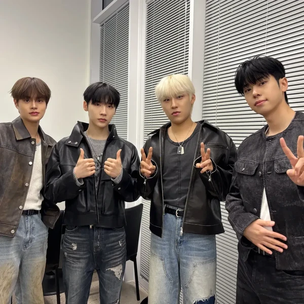 오늘 가장 사랑받은 AB6IX의 모습