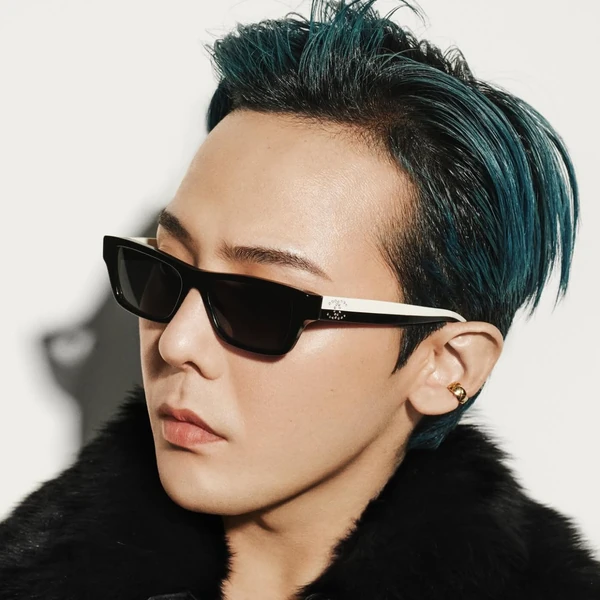 今天最受喜爱的G-DRAGON (BIGBANG)