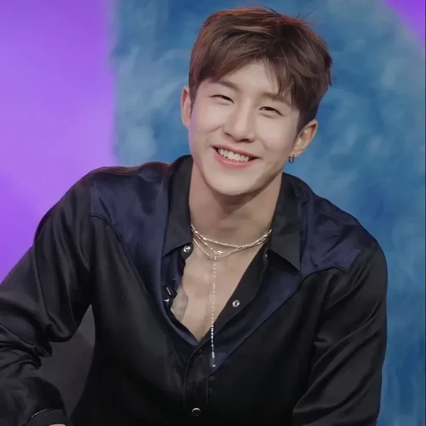 Top Photo Full of Jinjin (ASTRO) Love