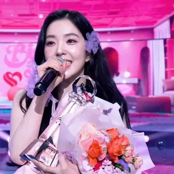 Today's Most Loved Irene (Red Velvet)