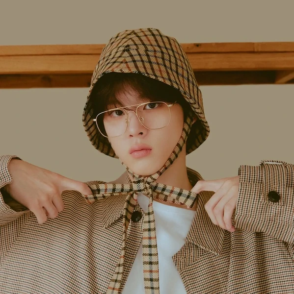 김우석 팬심 가득한 인기 사진