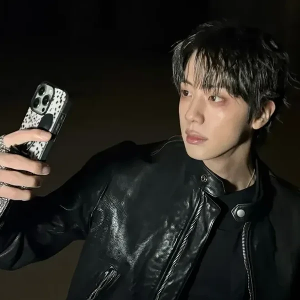 진 (방탄소년단) 팬심 가득한 인기 사진