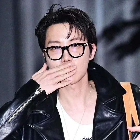 제이홉 (방탄소년단) 팬심 가득한 인기 사진