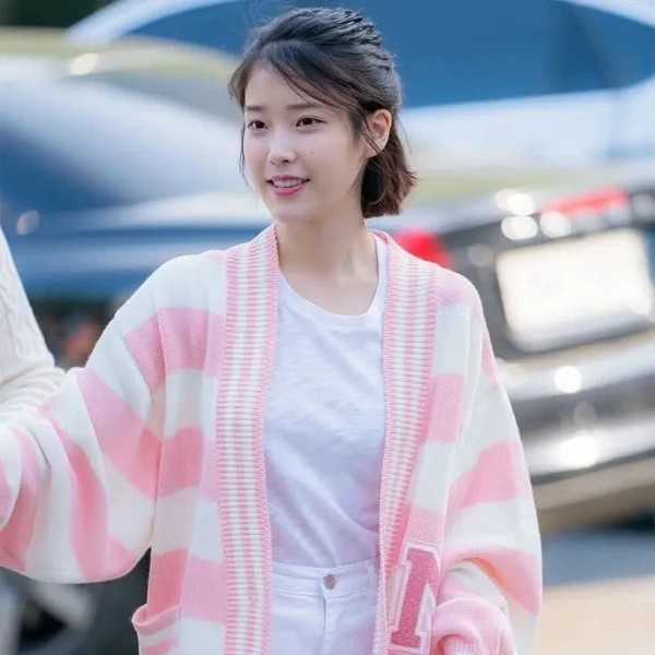 Foto Populer Penuh Cinta untuk IU