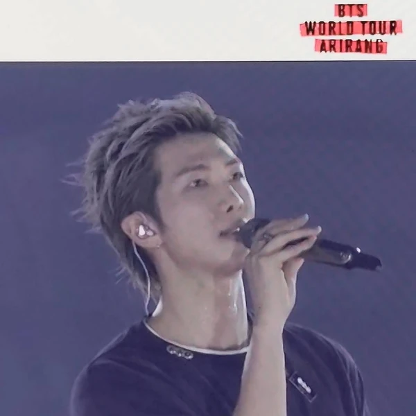 今日最も愛されたRM (BTS)の姿
