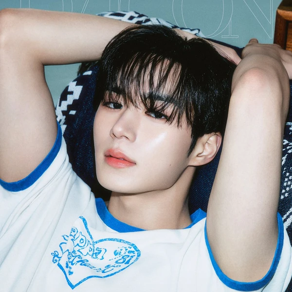 Signature photo of Kim Junseo (ALPHA DRIVE ONE) capturing their charm