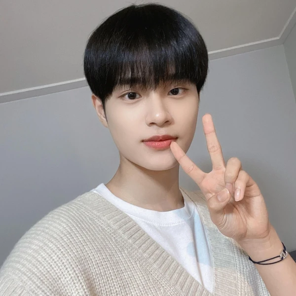 Top Photo Full of Lee Daehwi (AB6IX) Love