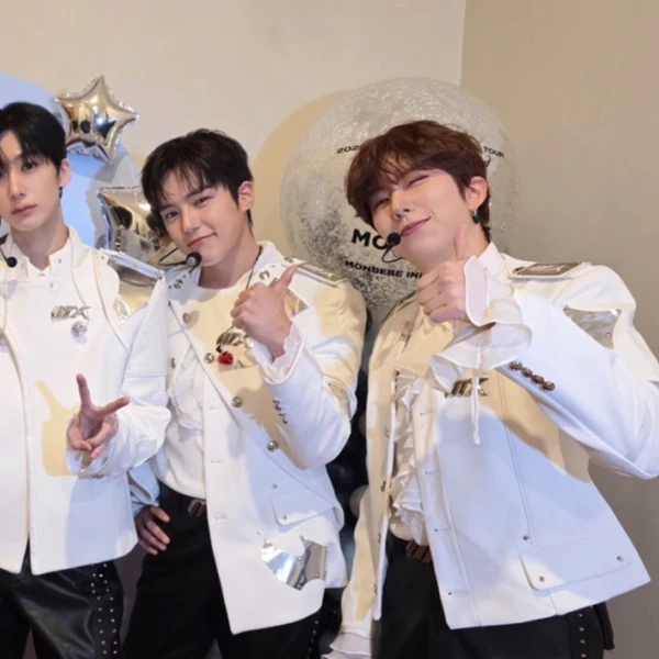 Top Photo Full of Kihyun (MONSTA X) Love