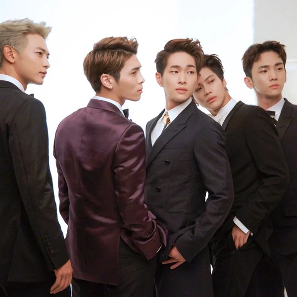 充满粉丝爱意的SHINee人气照片