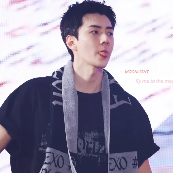 오늘 가장 사랑받은 세훈 (EXO)의 모습