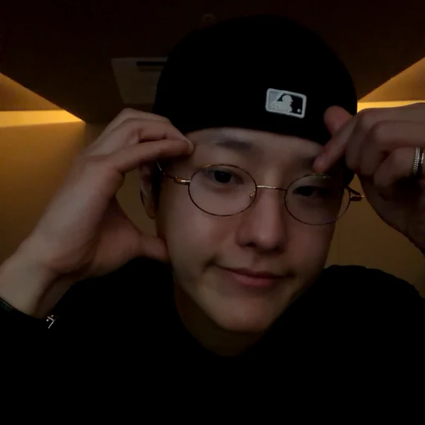 Today's Most Loved WOODZ