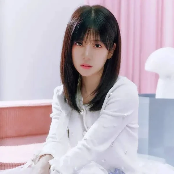 오늘 가장 사랑받은 박초롱 (에이핑크)의 모습