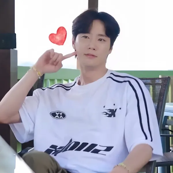 Today's Most Loved Lee Junyoung