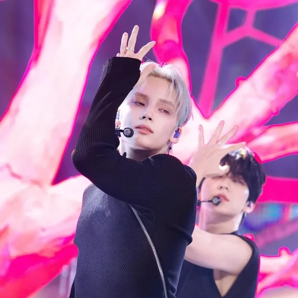 Top Photo Full of HueningKai (TOMORROW X TOGETHER) Love