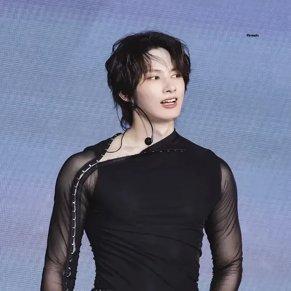 Top Photo Full of Jun (SEVENTEEN) Love