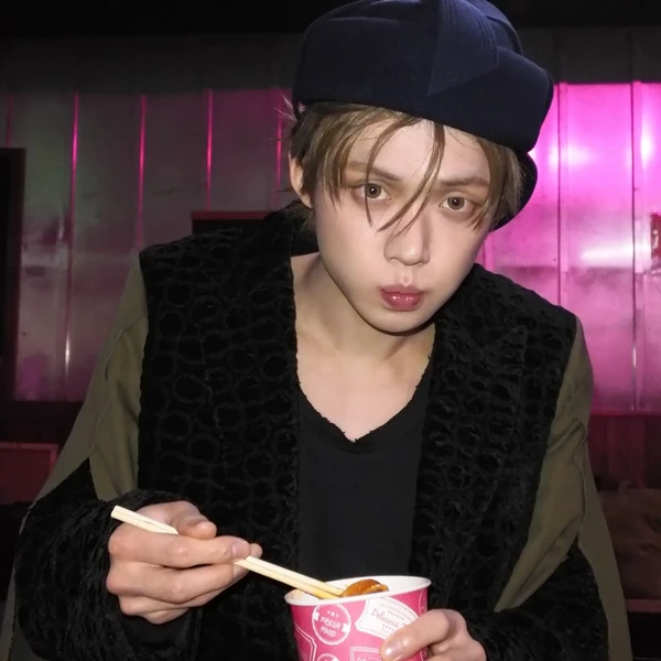 Foto Populer Penuh Cinta untuk Yeonjun (TOMORROW X TOGETHER)