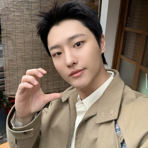 Today's Most Loved WOODZ