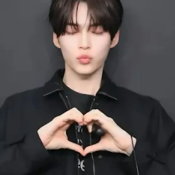 Top Photo Full of Sung Hanbin (ZEROBASEONE) Love