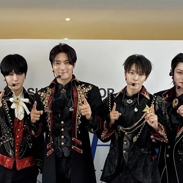 Foto Populer Penuh Cinta untuk Super Junior