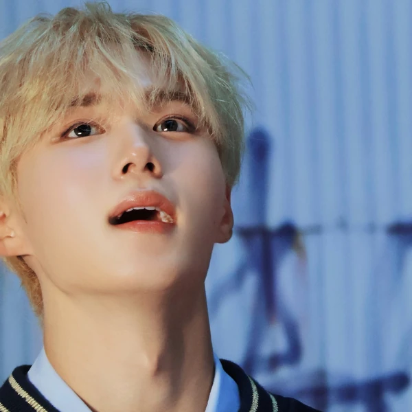 Signature photo of Kim Junseo (ALPHA DRIVE ONE) capturing their charm