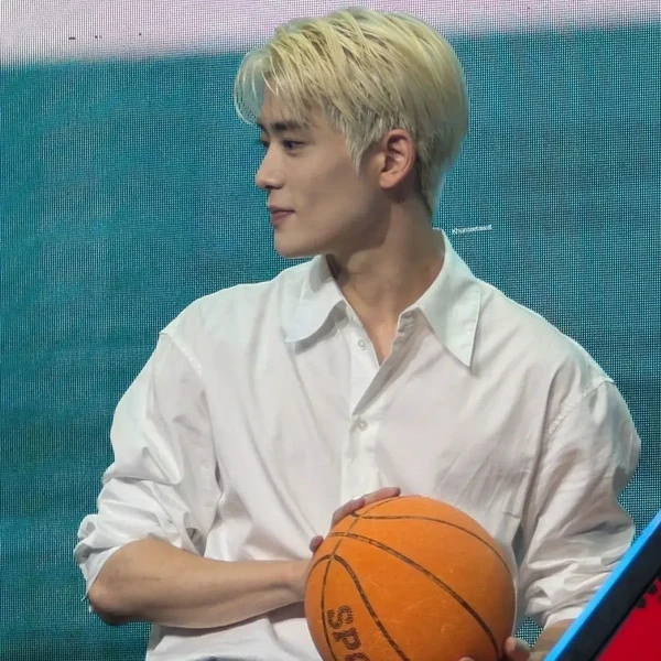Popular profile picture of 在玹 (NCT 127) loved by fans