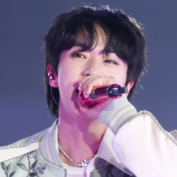Momen Terbaik Jin (BTS) Pilihan Penggemar
