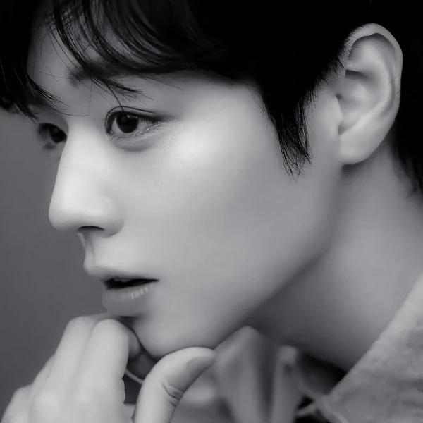Shining profile picture of Park Jihoon on today's Choeaedol