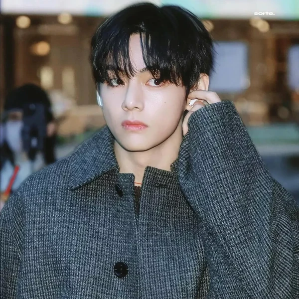 Fans' Pick: Best Moment of V (BTS)