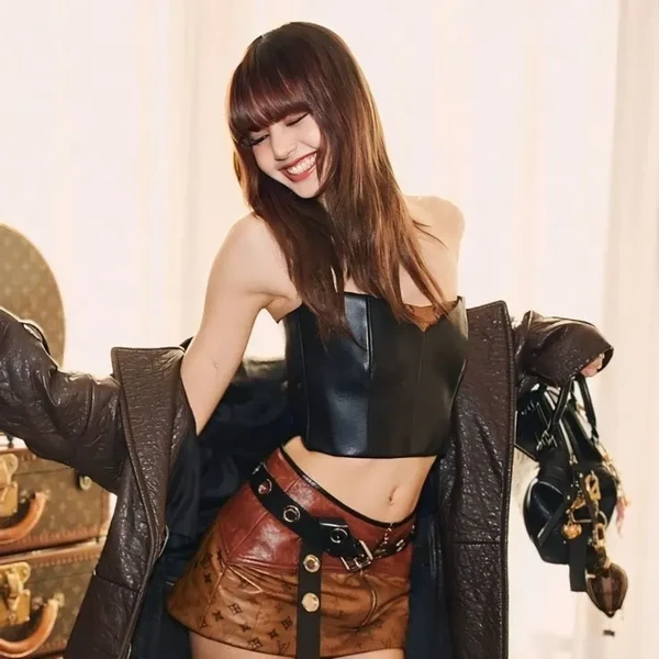 Momen Terbaik Lisa (BLACKPINK) Pilihan Penggemar