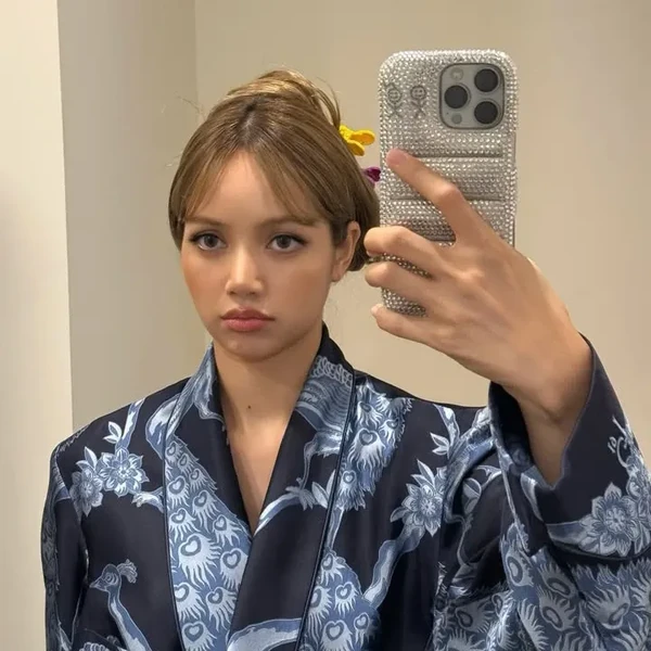 Penampilan Lisa (BLACKPINK) yang Paling Dicintai Hari Ini