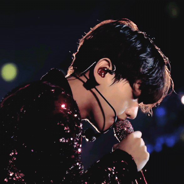 今日最受喜愛的伯賢 (EXO)