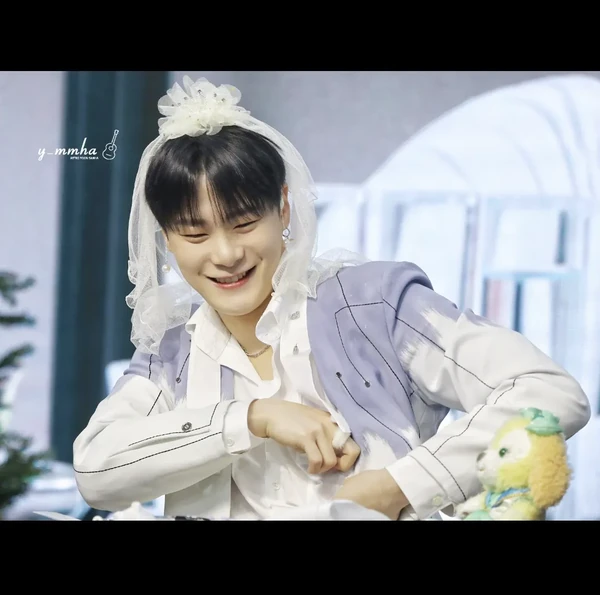 Today's Most Loved Moonbin (ASTRO)